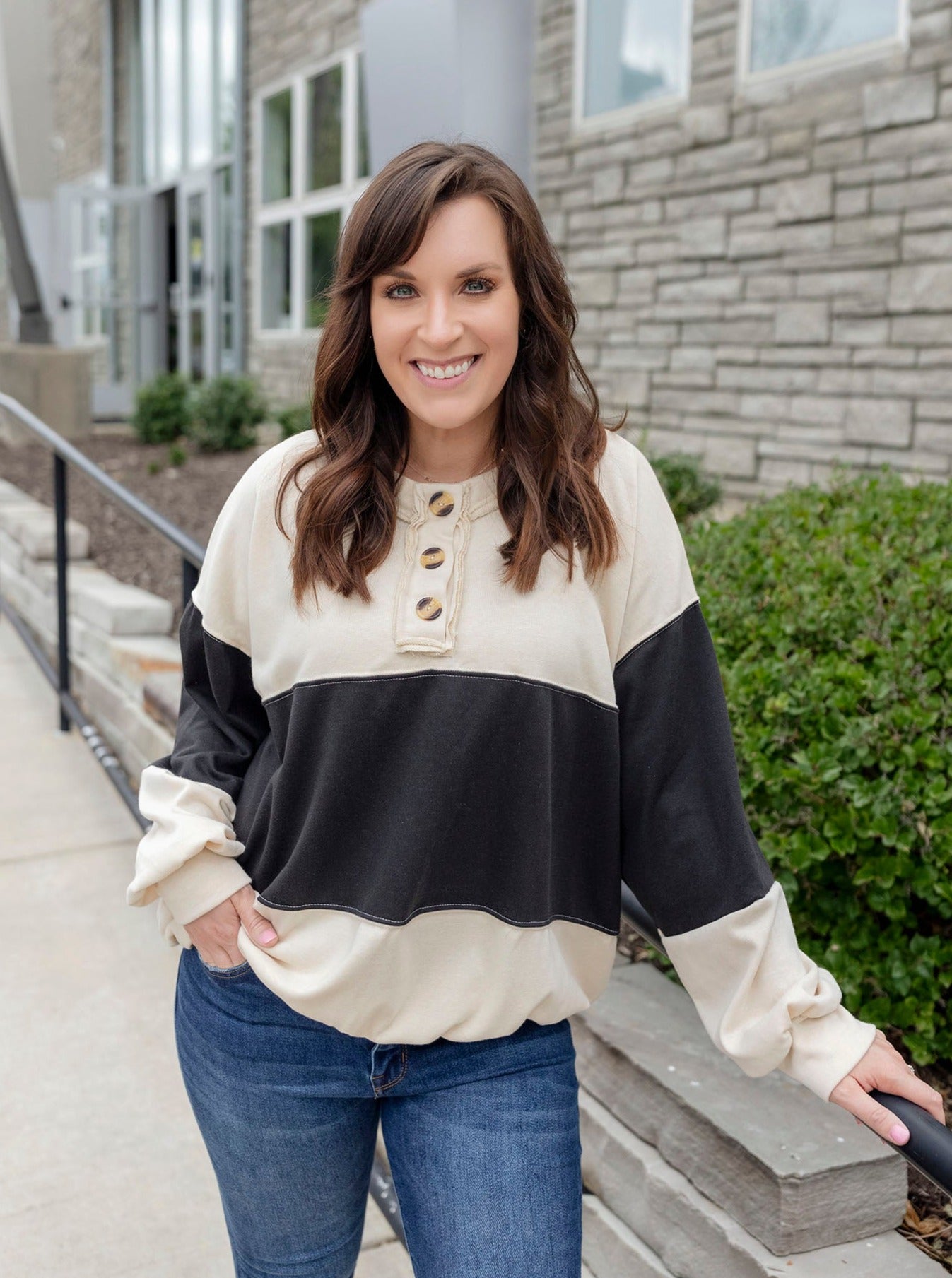 Black/Ivory Oversized Sweatshirt